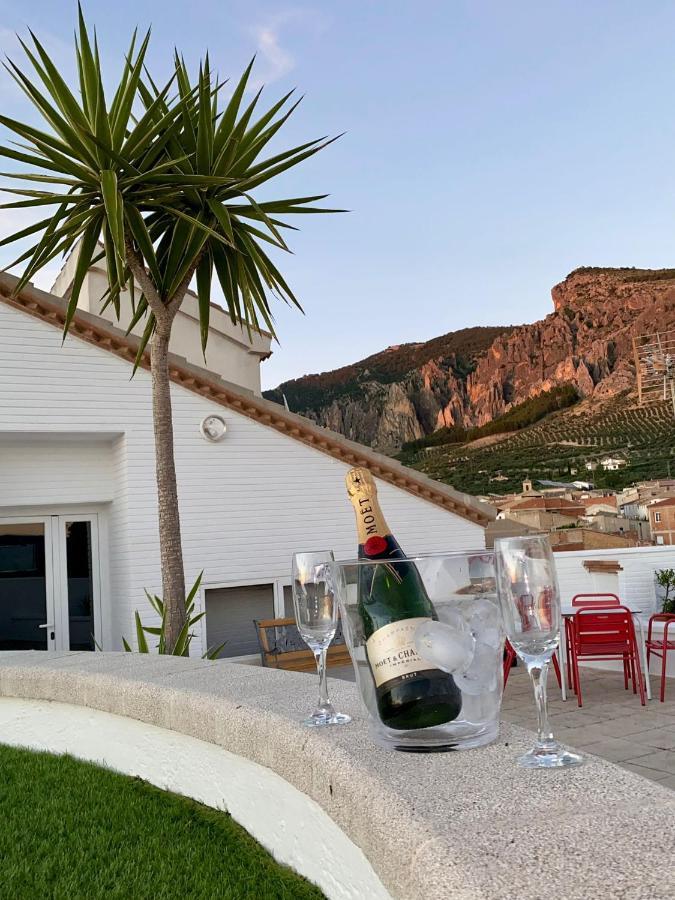 Hotel Sierra De Huesa Екстер'єр фото