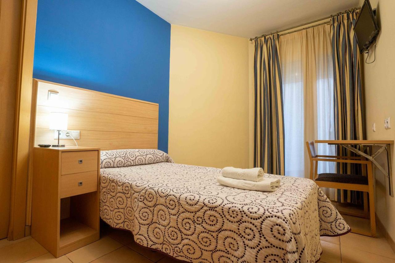 Hotel Sierra De Huesa Екстер'єр фото