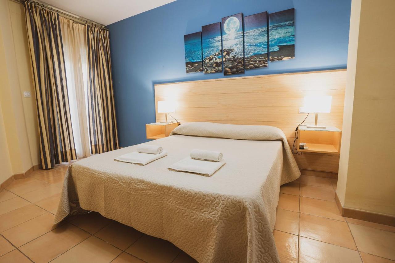 Hotel Sierra De Huesa Екстер'єр фото